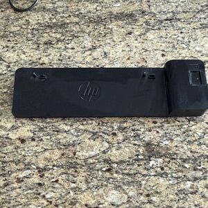 HP Slim Black Docking Station